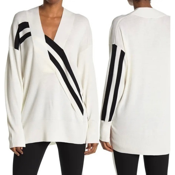 rag & bone Sweaters - RAG & BONE Grace V-Neck Sweater in White Black XXS